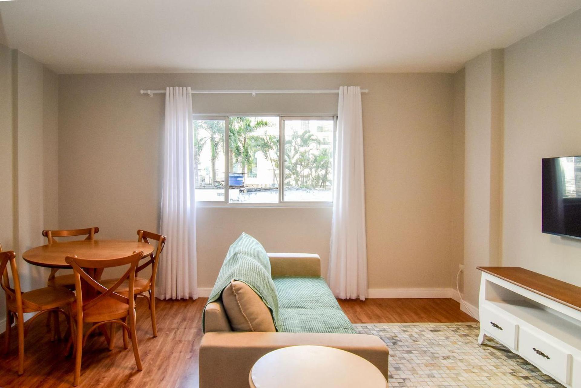 Conforto Na Av. Brasil, 150 Metros Da Rs7551 * Balneario Camboriu